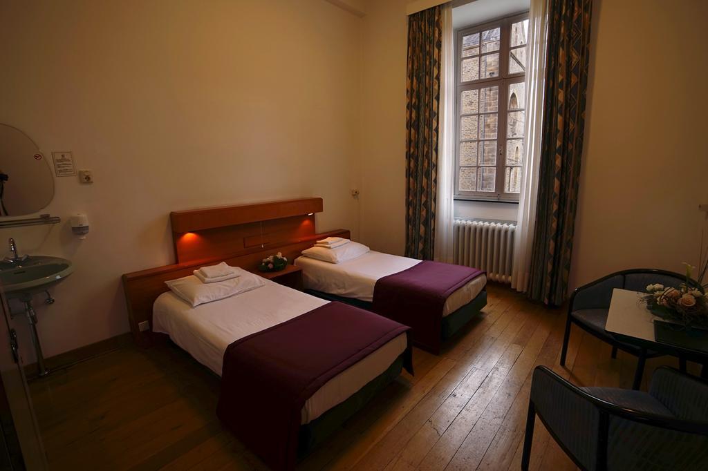Abdij Hotel Rolduc แคร์คาเดอ ภายนอก รูปภาพ